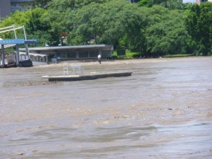 Pontoon-floating-down-Bne-River-12-01-11-300x225