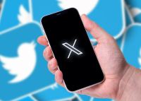 Elon Musk's Risky Rebranding: Twitter Becomes "X"