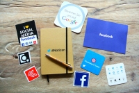 How to Convert Your Social Media Connections Into Leads