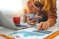 Elevate Your Social Media Game in 2023: An In-Depth Guide with Robotic Marketer